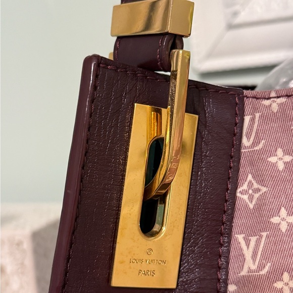 Louis Vuitton Canvas Monogram Idylle Fantaisie - Picture 4 of 14